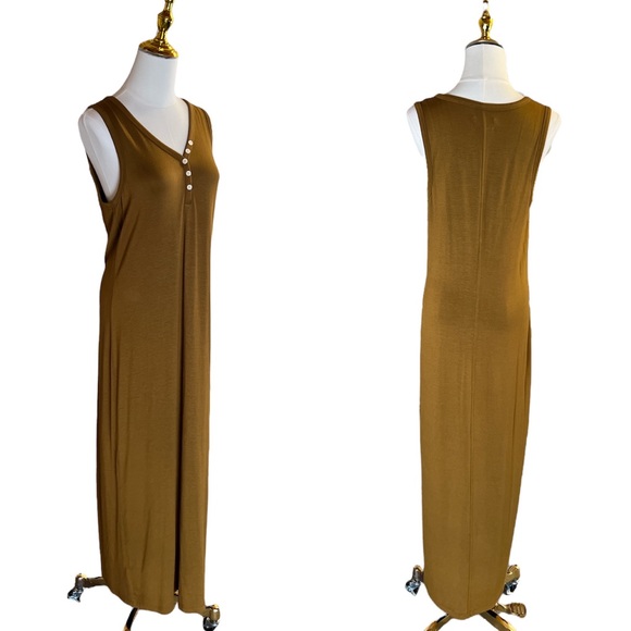 Lou & Grey Dresses & Skirts - Lou & Grey Tank Dress Long size M NWT